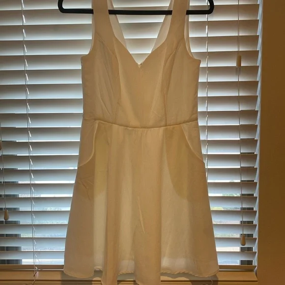 Francesca's Collections | Dresses | White Medium Loose Fit Formal Dress |  Poshmark